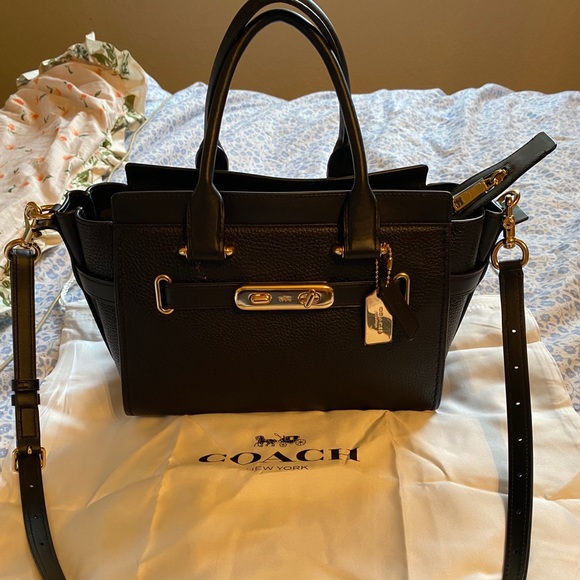 NWT Coach Swagger 27